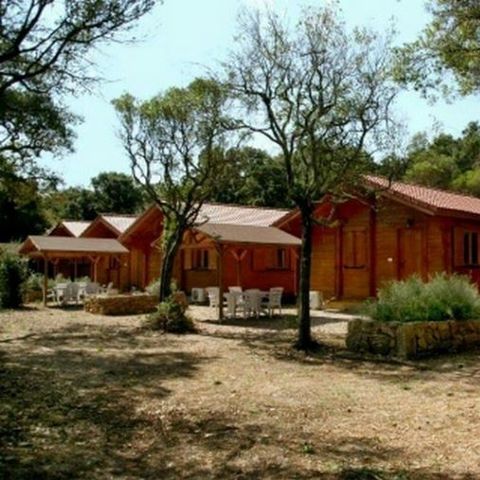 Chalet 4 persons - Chalet Romarin 2 bedrooms with air conditioning and TV