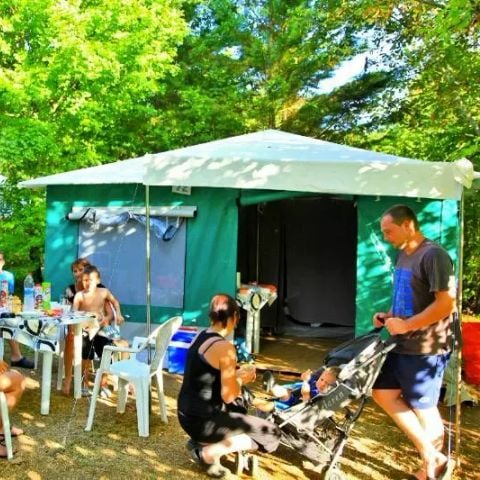 Tente en toile et en bois 4 personnes - Caraïbes 3 Pièces 4 Personnes Sans Sanitaires