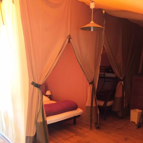 Tente en toile et en bois 4 personnes - Caraibe 3 Pièces 4 Personnes