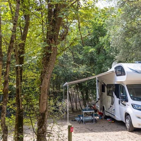 EMPLACEMENT - avec électricité