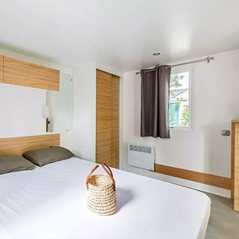 Mobilhome 4 personnes - PMR | Comfort | 2 Ch. | 4 Pers. | Terrasse surélevée non couverte | 1 SDB | Clim. | TV
