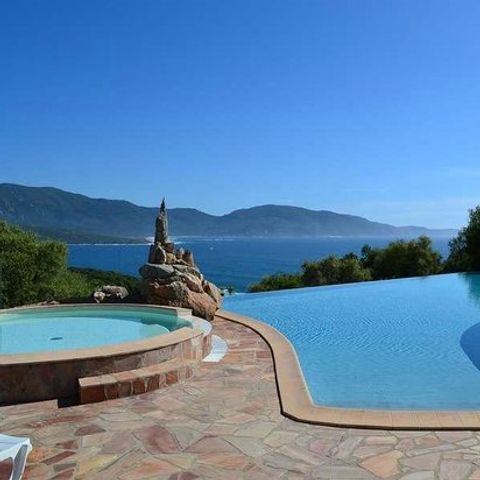 Stellplatz - Stellplatz: Auto + Zelt + Strom: 105 4*-Stellplätze, davon 11 für Wohnmobile (V01-V11)