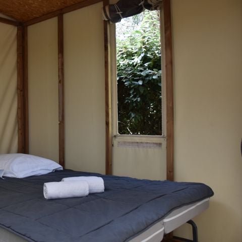 Tenda in tela e legno 4 persone - Appartamento bilocale Maori da 4 posti letto