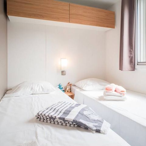 Stacaravan 8 personen - Stacaravan | Ultimate | 3 slaapkamers | 6/8 pers. | Verhoogd terras | 2 badkamers | Airconditioning.