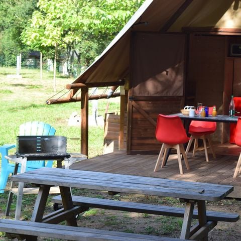 Tente en toile et en bois 6 personnes - LA TENTE DU TRAPPEUR HABITAT