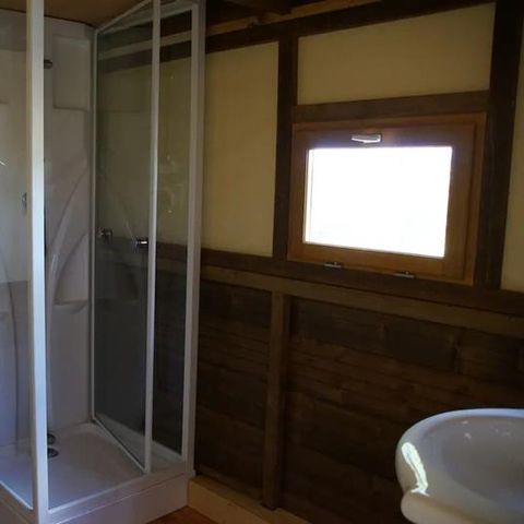Tente en toile et en bois 6 personnes - LE NID ECOLODGE AVEC COUCHAGES EN ETAGE