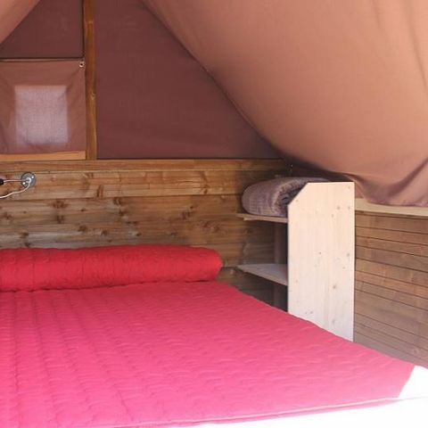 Tente en toile et en bois 6 personnes - LE NID ECOLODGE AVEC COUCHAGES EN ETAGE