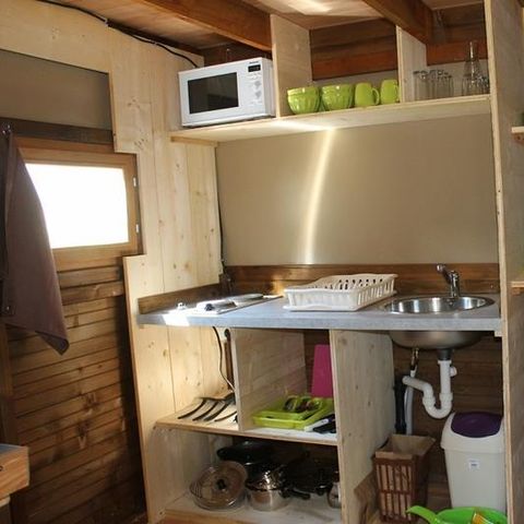 Tente en toile et en bois 6 personnes - LE NID ECOLODGE AVEC COUCHAGES EN ETAGE