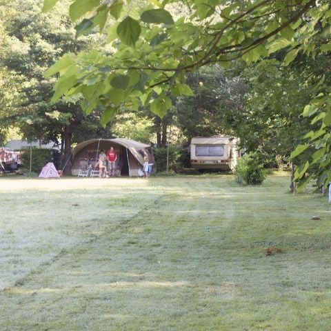 STAANPLAATS - COMFORT PACKAGE Elektriciteit 10 Amp (adapter vereist)