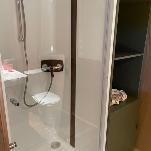 TENTE TOILE ET BOIS 5 personnes - SAFARI LODGE 28m² avec sanitaires