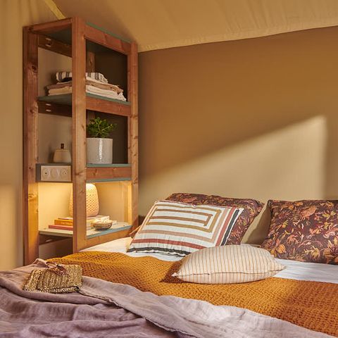 ALOJAMIENTO INUSUAL 4 personas - LODGE DE MADERA 24 M² con instalaciones sanitarias