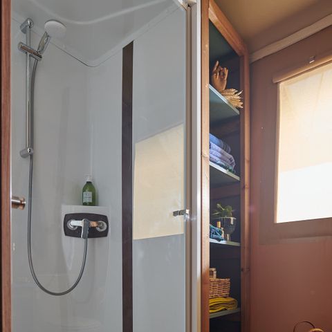 ALOJAMIENTO INUSUAL 4 personas - LODGE DE MADERA 24 M² con instalaciones sanitarias