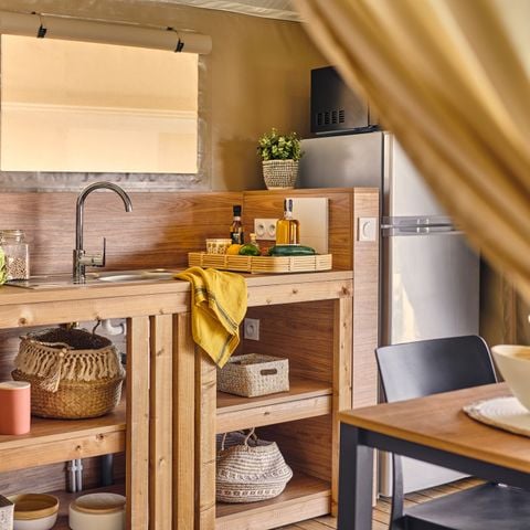 Alojamiento 4 personas - LODGE DE MADERA 24 M² con instalaciones sanitarias