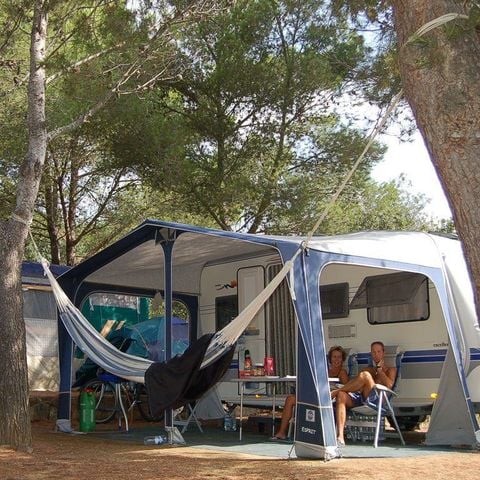 Kampeerplaats - Staanplaats caravan / camper