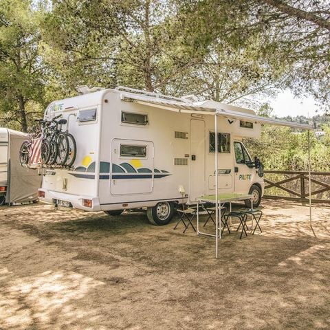 Pitch - Location Van