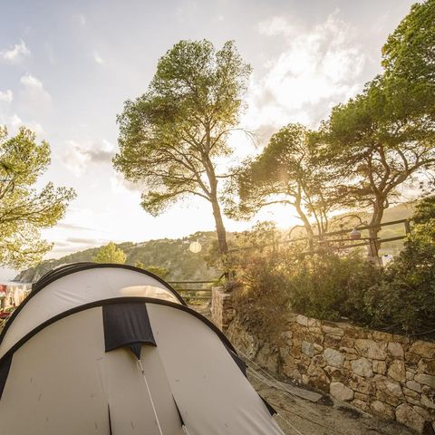 PLOT - Tent pitch with sea view (access on foot)