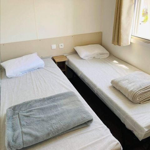 MOBILHOME 8 personas - 3 dormitorios 1 baño - H12 MFY