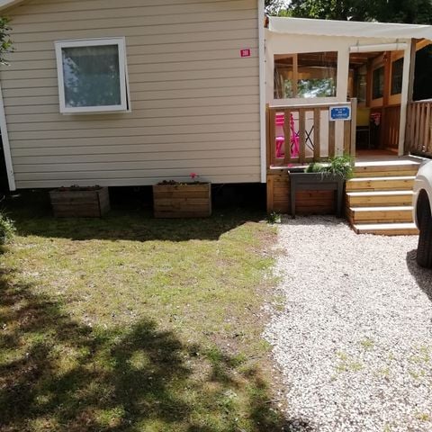 BUNGALOW 6 personnes - n° 388 - particulier