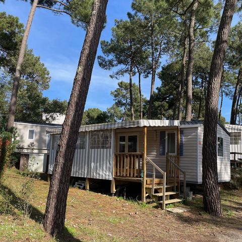 Stacaravan 6 personen - BA686 41 m² 3 slaapkamers - Airconditioning - 2 badkamers - 2 toiletten