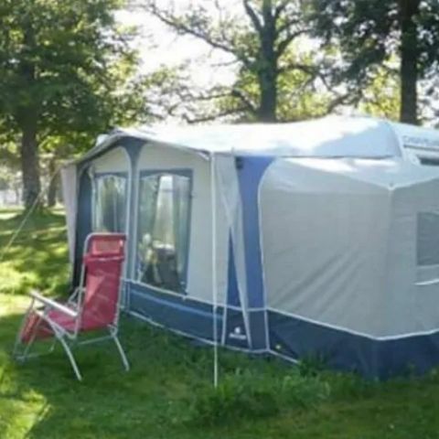 Caravan 3 personen - Caravan (bedden opgemaakt bij aankomst, geen extra kosten)