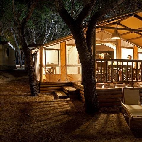 Canvas and wooden tent 5 persons - Safari (high season Saturday)