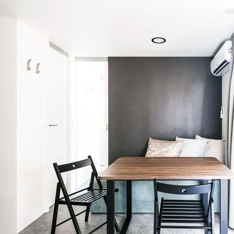 Stacaravan 4 personen - Deluxe gezinscamping met drie slaapkamers 4+1