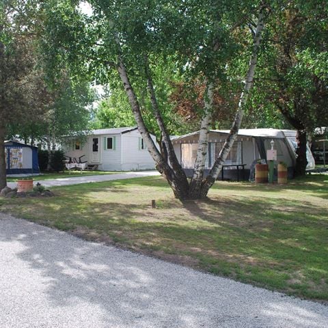BUNGALOW 2 people - PLUME - without sanitary facilities 12 sqm
