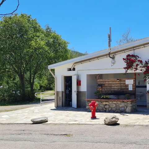 PIAZZOLA - Piazzola per tende, caravan o camper + elettricità