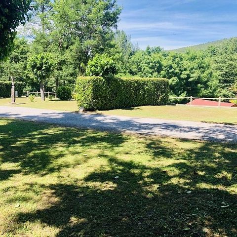 Stellplatz - Wohnwagen oder Wohnmobil