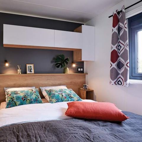STACARAVAN 4 personen - Santa-Giulia 32 m², airconditioning, 2 slaapkamers