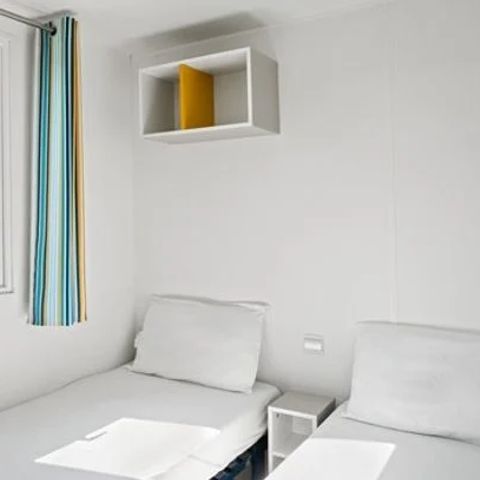 Stacaravan 6 personen - Mobile-home | Comfort | 3 Slaapkamers | 6 Pers. | Verhoogd terras | Airconditioning