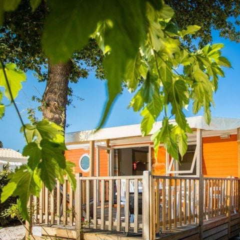 MOBILE HOME 6 people - C- 2-bedroom air-conditioned mobile home in the Caribbean