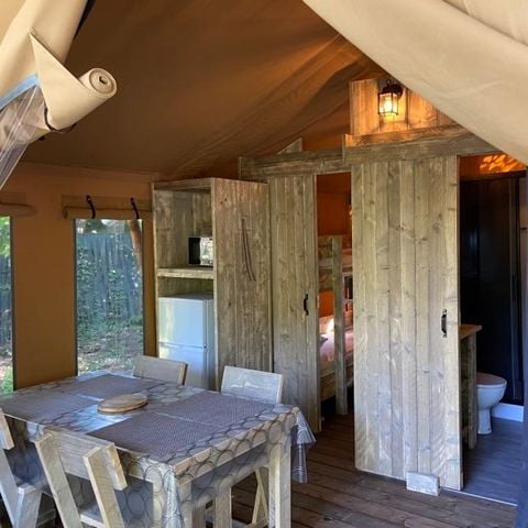 CANVAS AND WOOD TENT 4 people - 2-bedroom lodge tent