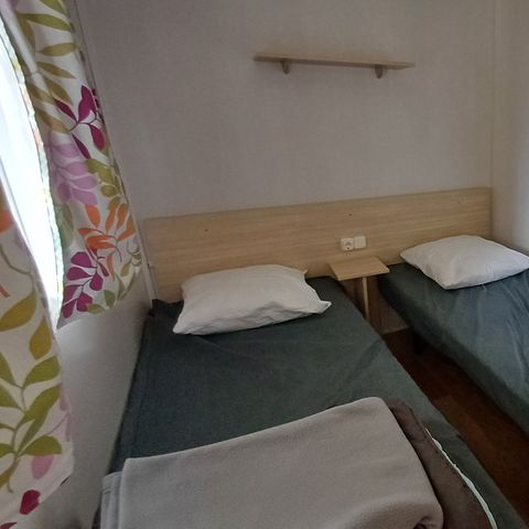 MOBILHOME 4 personas - RODILLO SOLAR