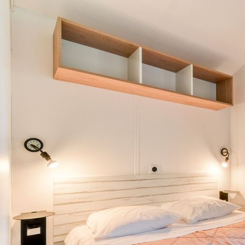 Mobile home 6 persons - 3 bedrooms - sleeps 6, semi-covered terrace, Clim TV