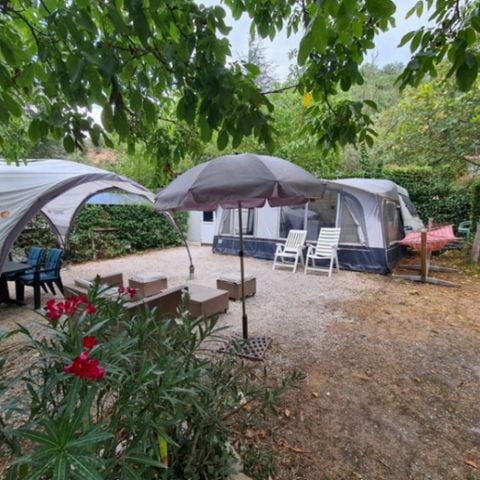 CARAVANE 4 personnes - Caravane avec sanitaire