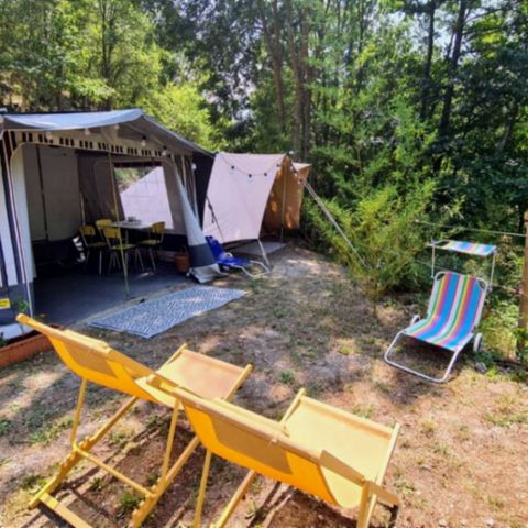 CARAVAN 4 persone - Roulotte d'epoca e tenda 4p