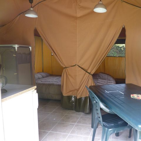 Glampingtent 4 personen - Standaard 16m² - 2 slaapkamers - geen badkamer