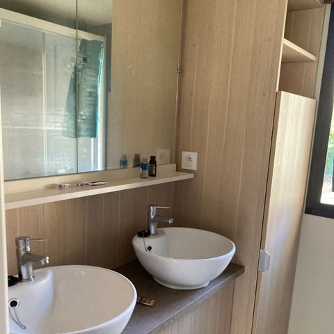 Chalet 6 personnes - Portland Premium 35m² - 3 chambres - TV - Lave-vaisselle - Terrasse semi couverte