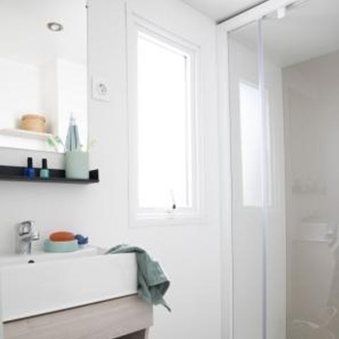 Stacaravan 4 personen - Home Flower Premium 29 m² - 2 slaapkamers + tv + vaatwasser + terras + airconditioning