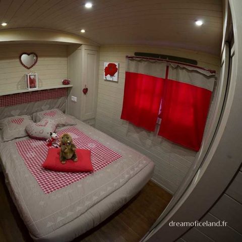 AUßERGEWÖHNLICHE UNTERKUNFT 4 Personen - Wohnwagen Rhododendron