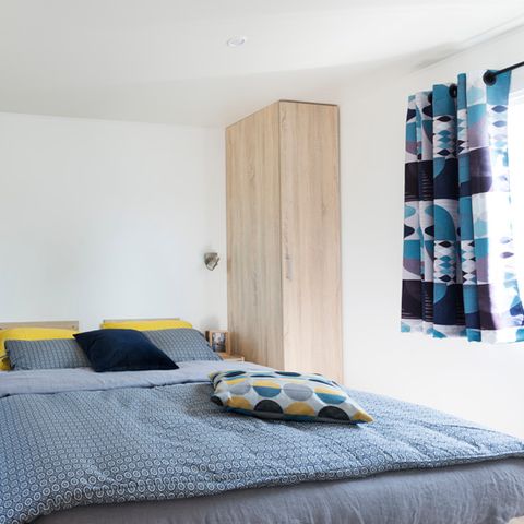 BUNGALOW 6 personnes - COUSERANS PMR : avec terrasse couverte