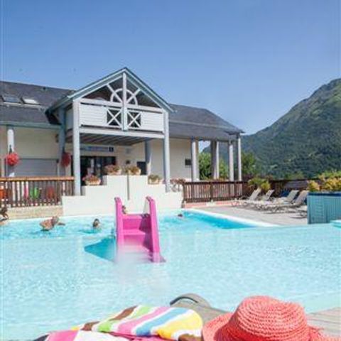 CHALET 4 personas - Por la noche 1 dormitorio +1 entresuelo Tourmalet TV LV Terraza 4 personas