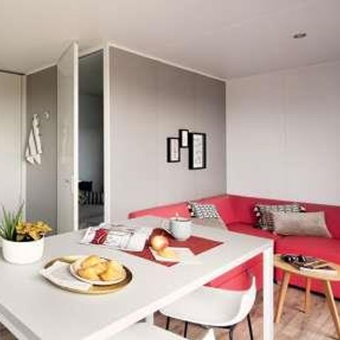 Mobilheim 4 Personen - Bergons TV LV Halbüberdachte Terrasse