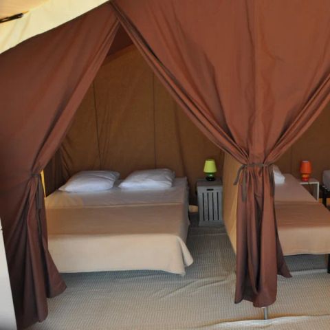 SAFARITENT 4 personen - Tent LODGE 20m², 2 slaapkamers (zonder sanitair)