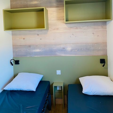 MOBILHOME 6 personas - XL premium 6pers 2 baños, 3 dormitorios +terraza cubierta+ tv+lavavajillas+aire acondicionado