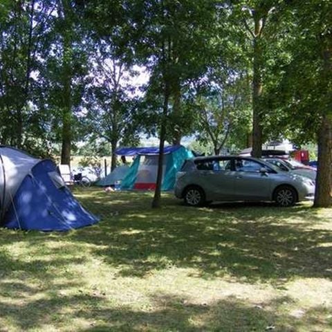 PLOT - 2 people, 1 tent, 1 vehicle