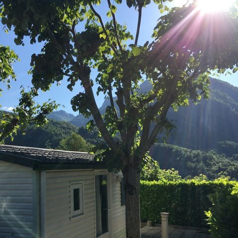 BUNGALOW 2 personnes - Malin 2P - 1  chambre, avec vue montagne