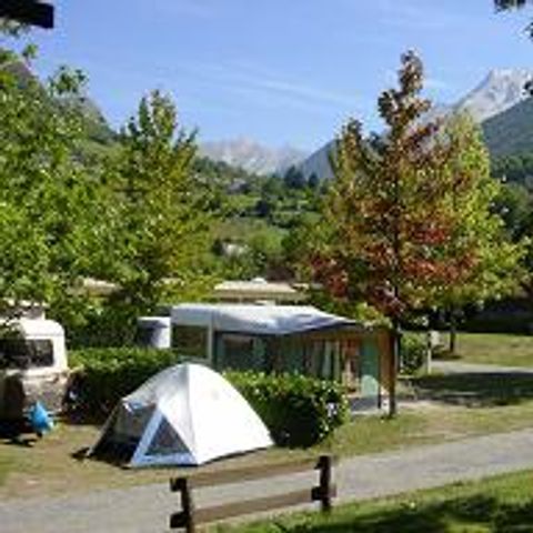 Stellplatz - CAMPING-CAR
