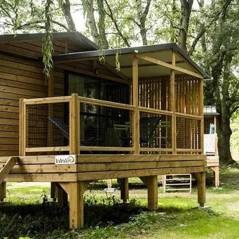 TIENDA DE LONA Y MADERA 5 personas - Carpa Lodge Nature 3 Habitaciones 5 Personas + TV